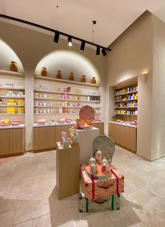 PAL_Loccitane_po_rekonstrukci_interier_2_mala