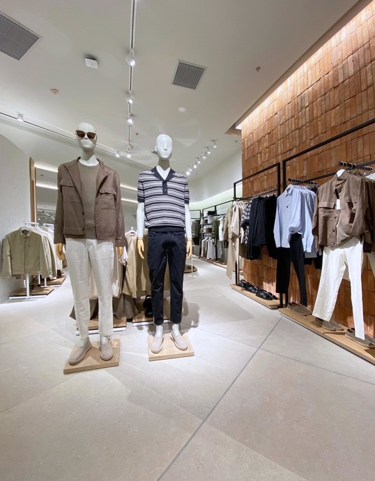 Mango_interier_4_mala