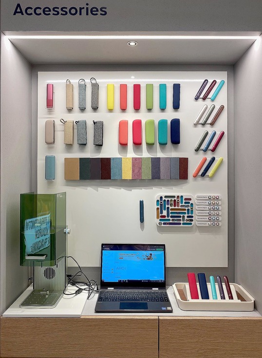 PAL_iQOS_interier_1_mala